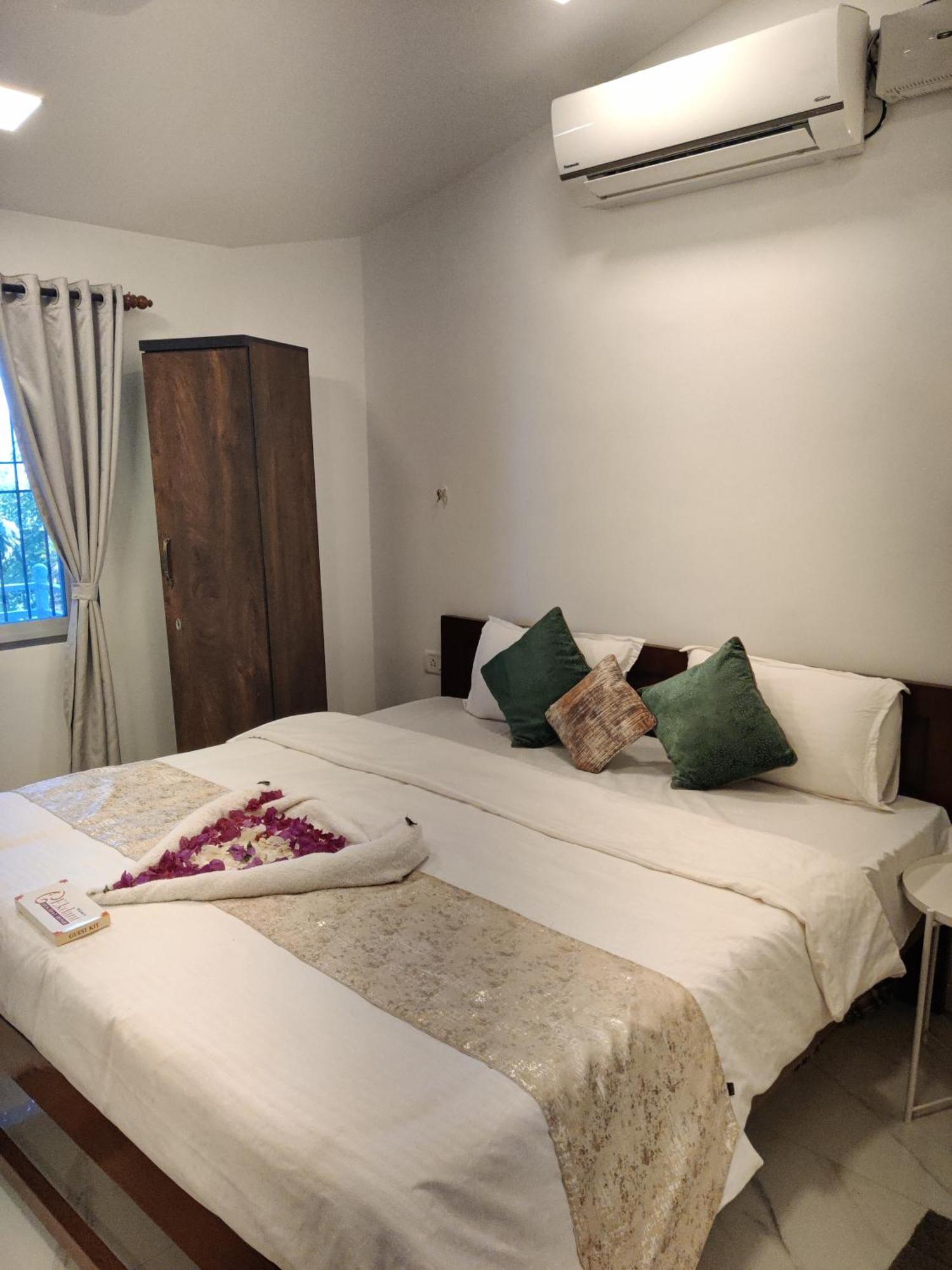 Whitehouse Homestay By Oxystays Hospitality Alībāg Eksteriør bilde